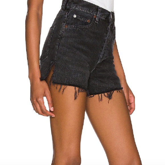 aritzia agolde dee shorts - size 23 (best fits size 24 or 25 / size XS), black - Picture 5 of 8
